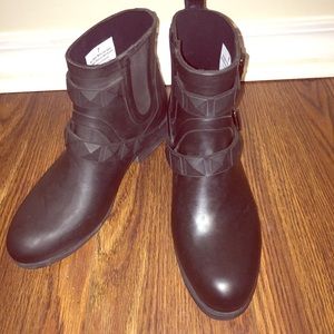 $5 Sale! Mossimo Supply Co. Combat Boot